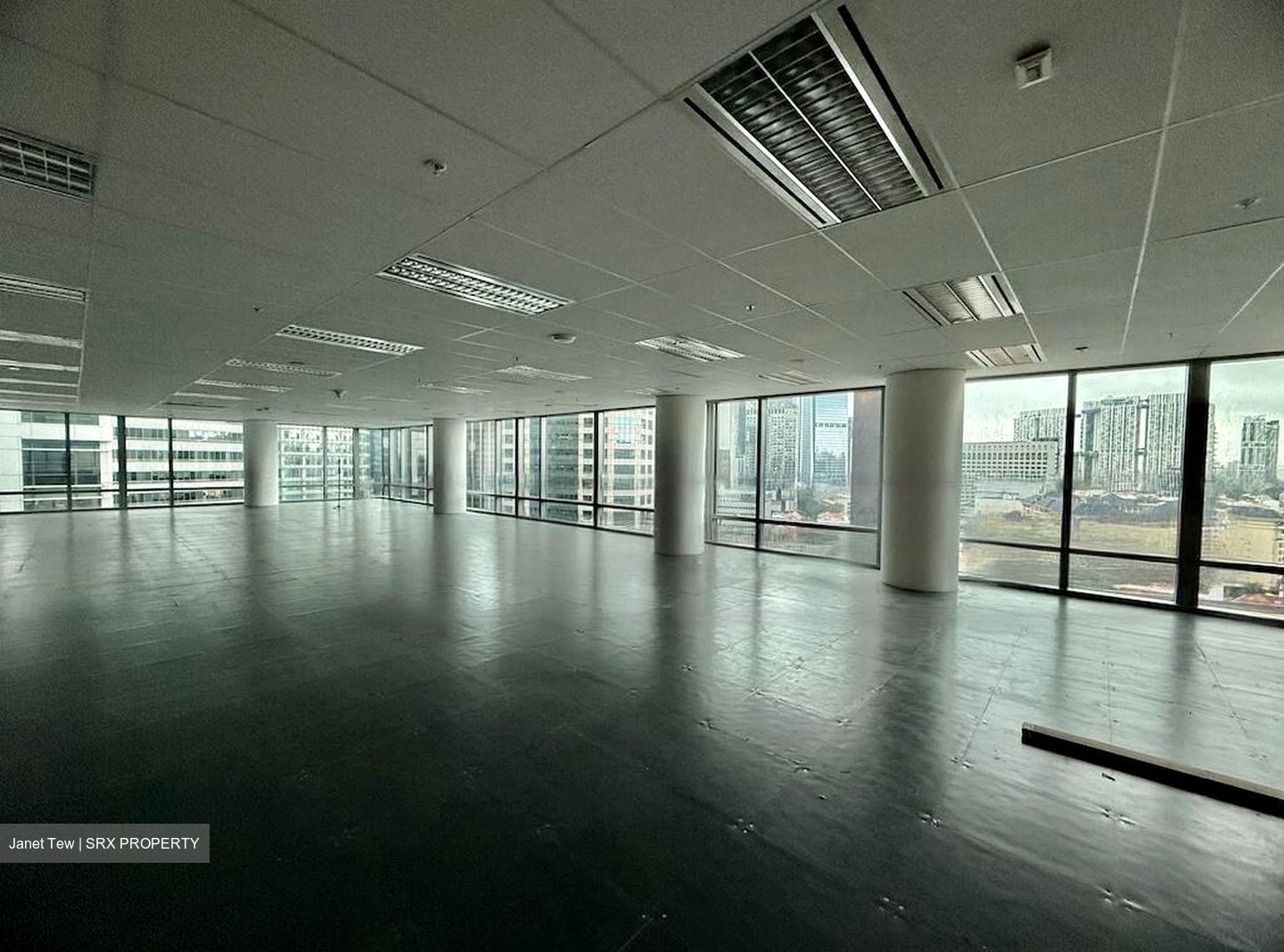 Capital Square (D1), Office #478359331